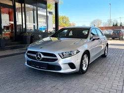 Silber Gebraucht 2019 Mercedes A160 Sportline Limousine | 15.900 € (Superpreis)
