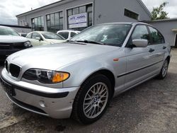 Silber Gebraucht 2002 BMW 318 Limousine | 1.450 € (Superpreis)