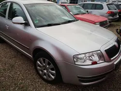 Diamantsilber Gebraucht 2007 Skoda Superb Exclusive Limousine | 2.700 € (Teuer)