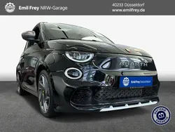 Venom black Gebraucht 2024 Abarth 500e Kleinwagen | 36.990 €