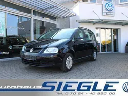 Schwarz Gebraucht 2006 VW Touran Van / Kleinbus | 2.490 € (Guter Preis)