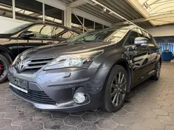 Grau Gebraucht 2013 Toyota Avensis Executive Kombi | 7.499 € (Fairer Preis)