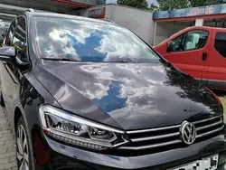 Gebraucht 2018 VW Touran Highline Van / Kleinbus | 22.750 € (Fairer Preis)