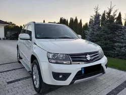 Weiß Gebraucht 2013 Suzuki Grand Vitara SUV | 9.000 € (Etwas zu teuer)