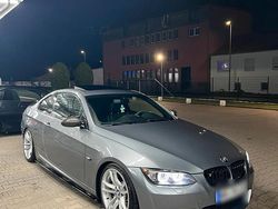 Grau Gebraucht 2009 BMW 335 M Sport Coupé | 17.000 €