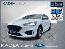Frostweiß Gebraucht 2020 Ford Focus ST-Line Limousine | 15.480 € (Guter Preis)