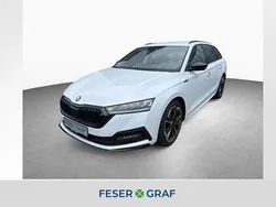 Moon weiss perleffekt Gebraucht 2024 Skoda Octavia SportLine Kombi | 31.960 € (Superpreis)