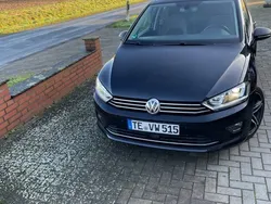 Schwarz Gebraucht 2016 VW Golf Sportsvan Highline Van / Kleinbus | 13.150 € (Fairer Preis)