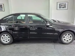 Schwarz Gebraucht 2005 Mercedes C180 Limousine | 1.990 € (Superpreis)