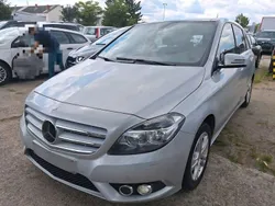 Silber Gebraucht 2013 Mercedes B200 Van / Kleinbus | 10.900 € (Fairer Preis)