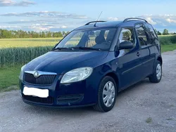 Blau Gebraucht 2009 Skoda Roomster Kombi | 1.300 € (Guter Preis)