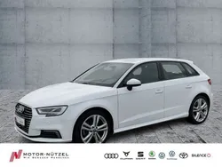 Weiß Gebraucht 2020 Audi A3 Sportback e-tron S-Line Limousine | 18.950 € (Superpreis)