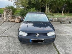 Blau Gebraucht 2002 VW Golf IV Limousine | 1.950 € (Guter Preis)