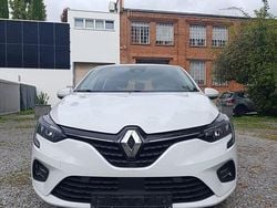 Weiß Gebraucht 2021 Renault Clio V Experience Kleinwagen | 10.290 € (Superpreis)