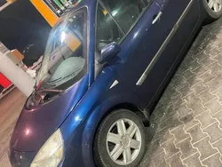 Blau Gebraucht 2003 Renault Scénic Van / Kleinbus | 2.000 € (Fairer Preis)