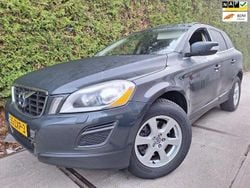 Grau Gebraucht 2013 Volvo XC60 Momentum SUV | 8.320 € (Guter Preis)