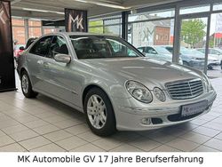Silber Gebraucht 2004 Mercedes E220 Limousine | 7.998 €