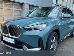 Grün Neu 2025 BMW iX1 SUV | 47.490 € (Etwas zu teuer)