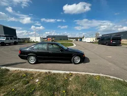 Schwarz Gebraucht 1995 BMW 318 Limousine | 2.400 €