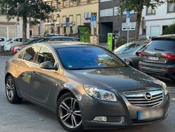Grau Gebraucht 2011 Opel Insignia Limousine | 5.200 € (Fairer Preis)