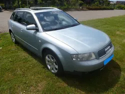 Blau Gebraucht 2002 Audi A4 Kombi | 1.980 € (Guter Preis)