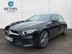 Kosmosschwarz Gebraucht 2019 Mercedes A220 Progressive Limousine | 19.990 € (Superpreis)