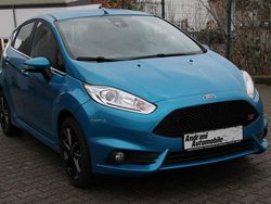 Blau Gebraucht 2014 Ford Fiesta ST-Line Limousine | 5.670 € (Guter Preis)
