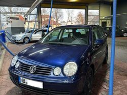 Blau Gebraucht 2003 VW Polo Basis Limousine | 2.000 € (Fairer Preis)