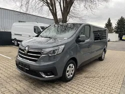 Schiefergrau Gebraucht 2022 Renault Trafic Life Van | 33.990 € (Guter Preis)