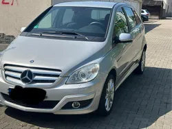 Silber Gebraucht 2008 Mercedes B170 Van / Kleinbus | 3.400 €