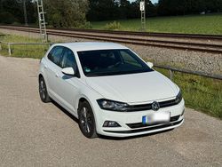 Weiß Gebraucht 2018 VW Polo Highline Kleinwagen | 14.400 € (Fairer Preis)