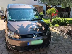 Braun Gebraucht 2011 VW Caddy Van / Kleinbus | 6.500 € (Guter Preis)