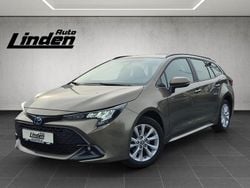 Braun Gebraucht 2023 Toyota Corolla Limousine | 23.470 € (Fairer Preis)