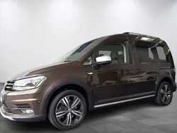 Chestnut brown metallic Gebraucht 2018 VW Caddy Van / Kleinbus | 22.980 € (Fairer Preis)