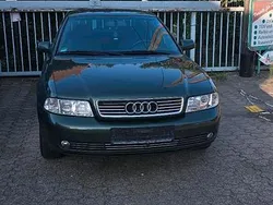 Grün Gebraucht 2000 Audi A4 Limousine | 1.280 € (Guter Preis)