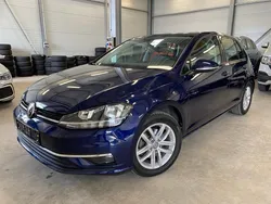 Blau Gebraucht 2020 VW Golf VII Highline Limousine | 18.900 € (Fairer Preis)