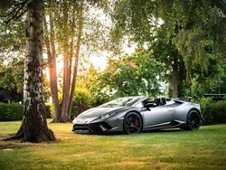 Grau Gebraucht 2019 Lamborghini Huracán Cabrio | 370.000 €