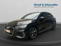 Mythosschwarz metallic Gebraucht 2024 Audi A3 Sportback S-Line Limousine | 32.806 € (Guter Preis)