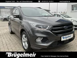 Grau Gebraucht 2018 Ford Kuga ST-Line SUV | 15.890 €