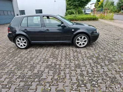 Schwarz Gebraucht 2000 VW Golf IV Limousine | 1.350 € (Guter Preis)