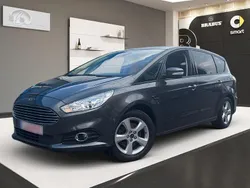Grau Gebraucht 2016 Ford S-MAX Business Edition Van / Kleinbus | 9.488 € (Guter Preis)
