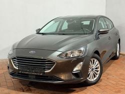 Grau Gebraucht 2019 Ford Focus Limousine | 12.990 € (Guter Preis)