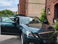 Grün Gebraucht 2009 Mercedes E350 Limousine | 9.800 € (Guter Preis)