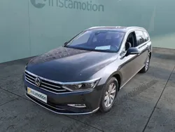 Grau Gebraucht 2022 VW Passat Pro Kombi | 27.133 € (Fairer Preis)