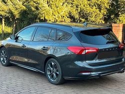 Grau Gebraucht 2020 Ford Focus ST-Line Kombi | 15.800 € (Superpreis)