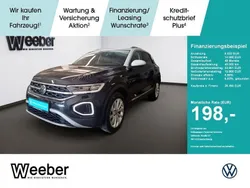 Deep black perleffekt (metallic) Gebraucht 2024 VW T-Roc Style SUV | 26.490 € (Superpreis)