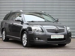 Grau Gebraucht 2006 Toyota Avensis Kombi | 4.200 € (Teuer)
