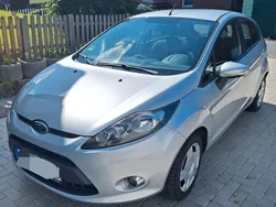 Silber Gebraucht 2012 Ford Fiesta Trend Kleinwagen | 2.900 € (Fairer Preis)
