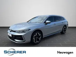 Silber Neu 2025 VW Passat R-line Limousine | 58.805 € (Teuer)