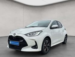 Weiß Neu 2025 Toyota Yaris Hybrid Limousine | 23.990 € (Guter Preis)